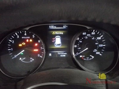 Nissan Rogue 2015 velocímetro cuadro de instrumentos indicadores Foto 1 de 4