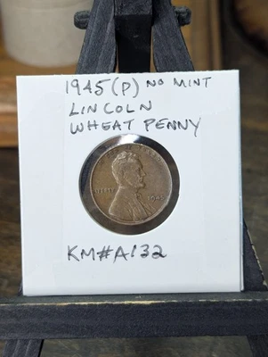 1945-P Lincoln Wheat Penny ERROR "OF" on Reverse (O & F) KM#A132 in Coin Flip - Image 1 of 4