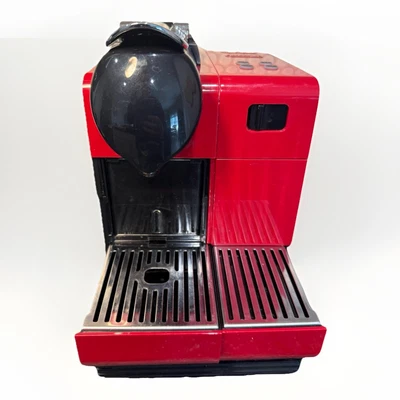 Nespresso EN520R DeLonghi RED Nespresso Coffee Machine Italy - Image 1 of 4
