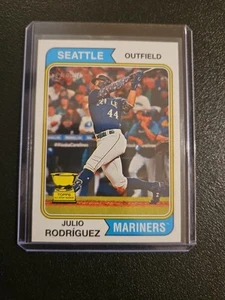 2023 Topps Heritage - Julio Rodriguez #18 - Picture 1 of 2