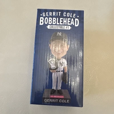 Yankees Gerrit Cole New York Yankees CY Young Bobblehead 2024 Nuevo en caja Foto 1 de 4