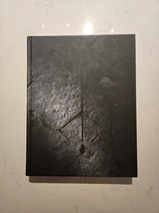 Bloodborne Collector’s Edition Strategy Guide Book (Hardcover, English) - Picture 1 of 4