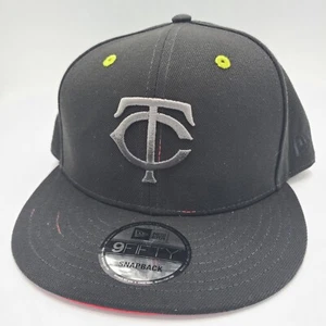 Minnesota Twins Hat New Era 9Fifty Snapback Baseball Cap Black On Black Red UV - Picture 1 of 11