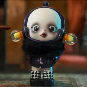POP MART SKULLPANDA × Adams Family Series Zio Pfister Mini Figura Arte Regalo - Foto 1 di 3