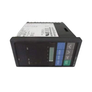 RKC Temperature Controller REX-F400 0-1300°C K FK11-8*AB-83N-NA/CE - Picture 1 of 6