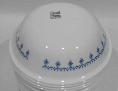 ❤️ HTF 1 Corelle SNOWFLAKE BLUE 10-oz DESSERT BOWL 5 3/8" Sauce Fruit Garland - Image 1 of 4