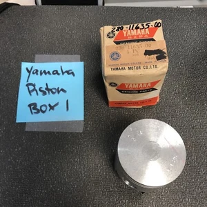 Yamaha OEM 1ST O/S 0.25MM Piston 1972 DS7 280-11635-00 NEW OLD STOCK - Picture 1 of 14