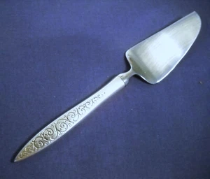 Vintage Wallace Sterling Silver Handle "Spanish Lace" Small Cheese Server 7.5" - Picture 1 of 4