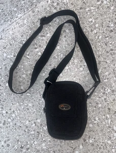 Lowepro Z10 Camera GPS MP3 Pouch Bag Carrying Case Black with Strap & Belt Loop - Picture 1 of 21