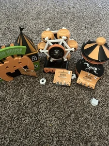 Target Bullseye Spielplatz Halloween Spaßhaus, Riesenrad, Karussell Neu mit Etikett - Bild 1 von 5