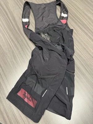 Culotte con tirantes Rapha Pro Team regular negro/rosa para hombre talla M - ¡Excelente estado! Foto 1 de 3