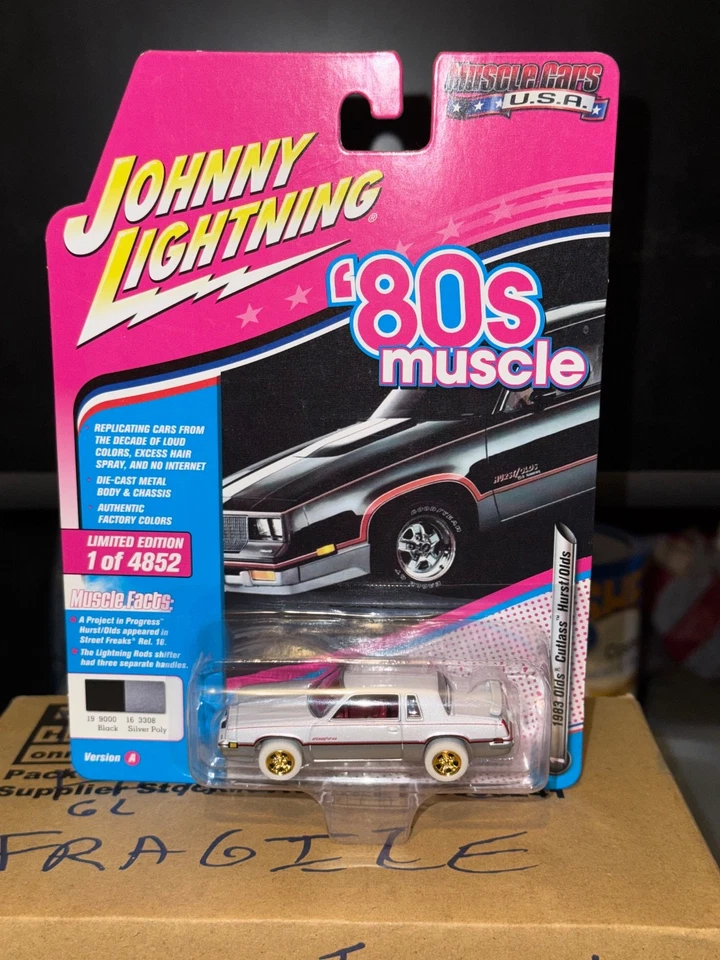 Johnny Lightning 80s Muscle MUSCLE CARS USA 1983 HURST Oldsmobile Cutlass Chase - Image 1 of 4