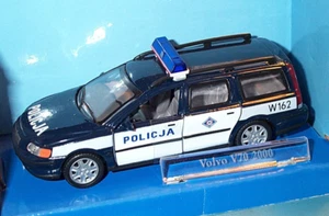 rare diecast-modelcar 1/43 VOLVO V70 ESTATE "POLICJA" (PL) 2005 - white/darkblue - Picture 1 of 5