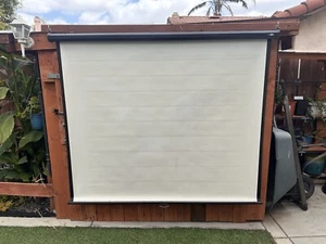 Quartet 60x60" Projector Screen - Picture 1 of 2