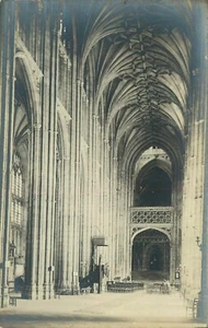 RPPC Postkarte Canterbury Cathedral Nave East J. G. Charlton  - Bild 1 von 2