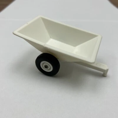White Lawn Cart Trailer for ERTL Cub Cadet Lawn Mower Tractor Scale Model Part - Image 1 of 4
