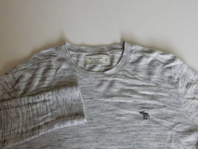 Suéter para hombre Abercrombie & Fitch talla M Foto 1 de 4