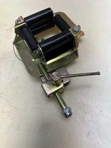 Greenlee CR25 Heavy Duty 12 Gauge Cold Rolled Steel Six Nylon Cable Roller Guide - Picture 1 of 4