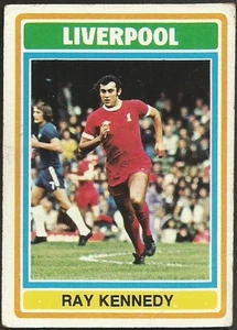 Topps 1976 Footballers #258 - Liverpool & England - Ray Kennedy in Aktion - Bild 1 von 2