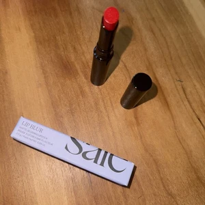 Saie Lip Blur Matte Blurring Lipstick In Classic New In Box - Picture 1 of 4