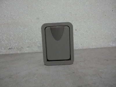 Enchufe eléctrico consola pasajero 98 99 00 01 02 03 04 Cadillac Seville STS Foto 1 de 3