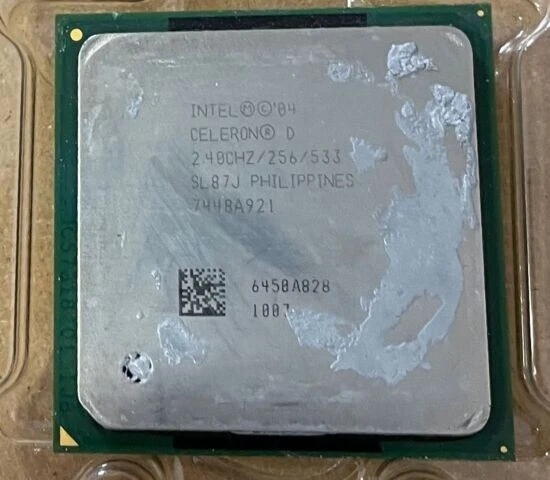 CPU Intel Celeron D320 2,4GHz socket 478/mPGA478B SL87J RK80546RE056256 usata - Immagine 1 di 1