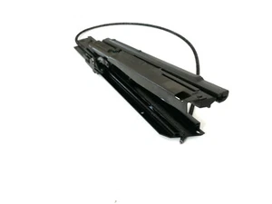 EFI100031-LEFT SLIDING GUIDE SUNROOF LR FREELANDER 1 L314 (96-06) - Picture 1 of 7