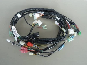 Arnés de cableado principal genuino Kawasaki GPZ900R 26030-1103 - Imagen 1 de 2