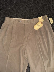 Neu mit Etikett Tommy Bahama Seidenhose für Herren 36 x 34 Flying Fishbone nussbraun Baggy " - Bild 1 von 7