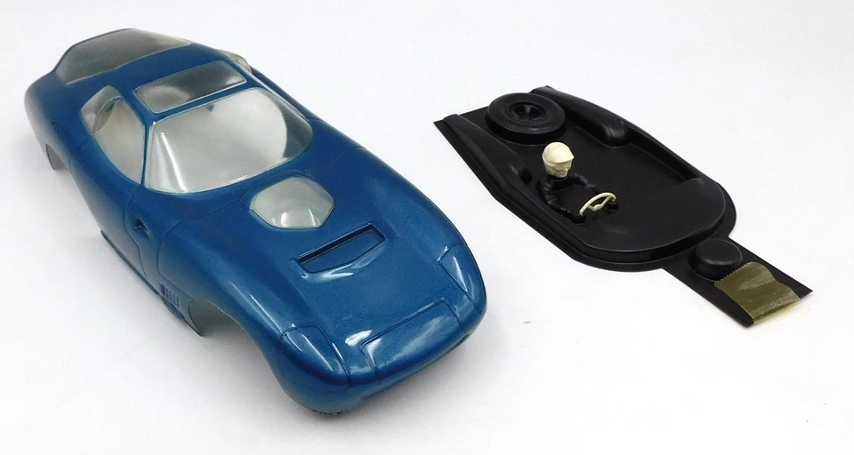 Monogram AC Cobra Daytona slot car body only 1:24 factory painted USA 1960s - Immagine 1 di 4