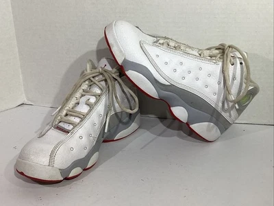 Jordan Youth Size 2.5 White Wolf Grey Red Mid Top Athletic Sneakers SK1-21 - Image 1 of 4