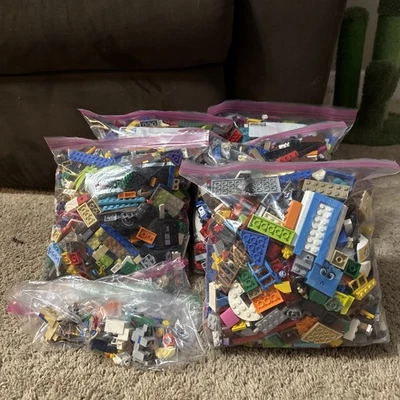 12磅散装乐高带玩偶 — 第 1/4 张图片