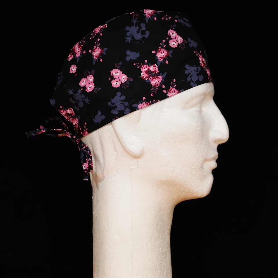 Mickey Mouse Pink Floral Theme Scrub Hat Foto 1 de 1