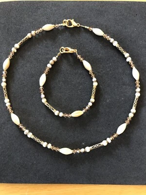 Schmuckset Kette, Armband Muschelperlen u Swarovskisteine, neu aufgezogen  - Bild 1 von 3