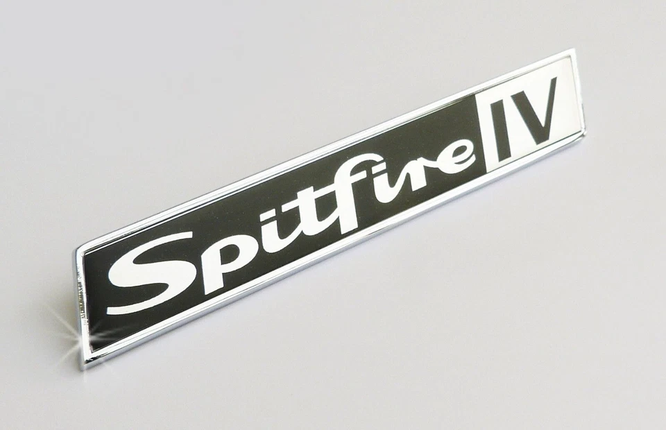 Triumph Mk IV, insignia de capucha/gorro, Triumph Spitfire 1500, 624730, fabricación británica - Imagen 1 de 1