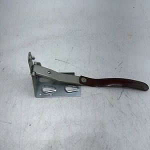 Macchina da cucire vintage Necchi controller ginocchio leva solo hardware - Foto 1 di 8