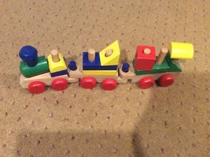 Holzeisenbahn Nachziehspielzeug Set - Bild 1 von 2