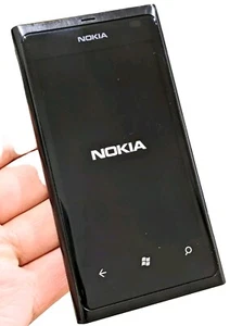 Nokia Lumia 800 (Unlocked) 16GB Windows Smartphone Immaculate Condition Free P&P - Picture 1 of 9
