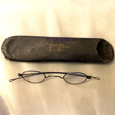 Gafas antiguas con marco de alambre ovaladas victorianas de 1800 con estuche original Foto 1 de 4