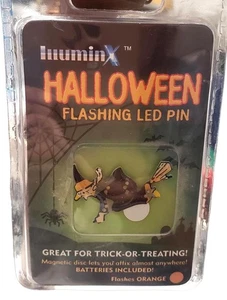 Halloween Flashing LED Pin - Magnetic Trick-or-Treat Accessory - NEW - Picture 1 of 4