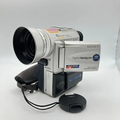 Sony DCR-PC100 MiniDV Handycam videocamera videocamera videocamera mini DV TOP - Immagine 1 di 4
