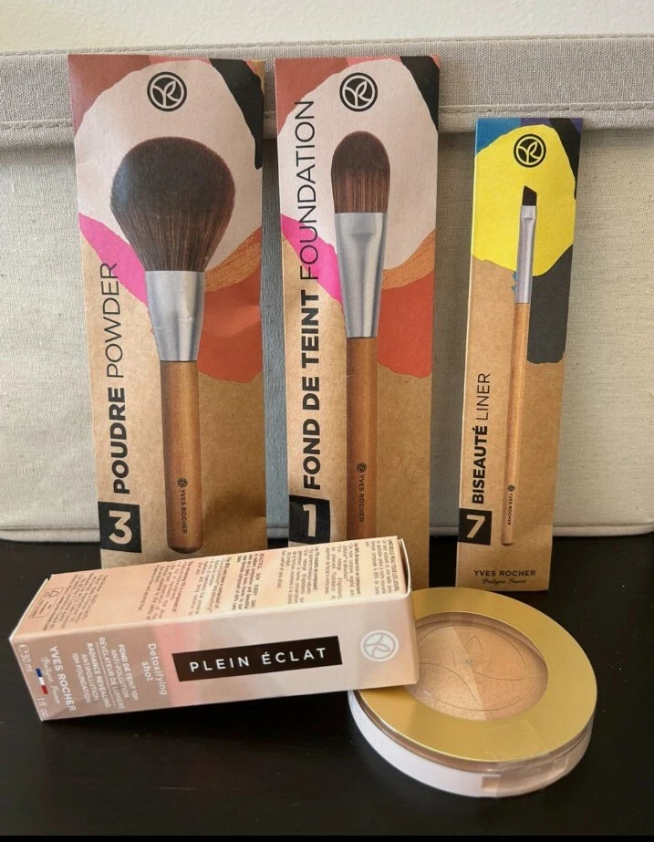 Yves Rocher Foundation Beige 200 + Illuminating + Brushes - Image 1 of 1