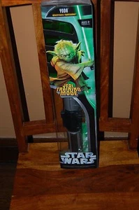 Yoda Jedi Training Mode Lightsaber Electronic-Star Wars Hasbro 2005 - Picture 1 of 5