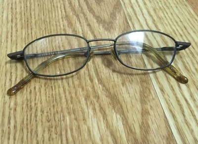 Armação de óculos Converse All Star REM Vendetta Forest 45 [] 18 137 Bom!! - Imagem 1 de 4