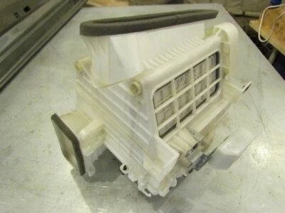 2003 Infiniti G35 Coupe Blower Motor 27200 CD000 - Изображение 1 из 4