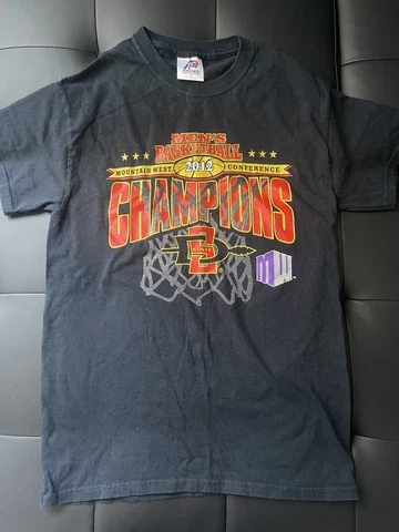 SDSU San Diego State Aztecs Basketball T-Shirt Black Short Sleeve Small Vintage Cover