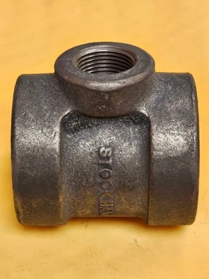 1-1/2" x 1-1/2" x 1" Cast Iron TEE Class 125 STOCKHAM FITTING - MADE IN USA - Image 1 of 4