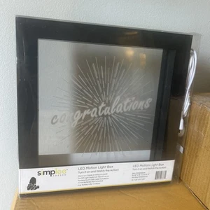 SIMPLEE ADESSO LED Motion Light Box - Picture 1 of 4