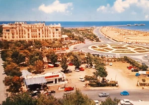 Cartolina - Rimini - Grand Hotel e Spiaggia - 1967 - Bild 1 von 2
