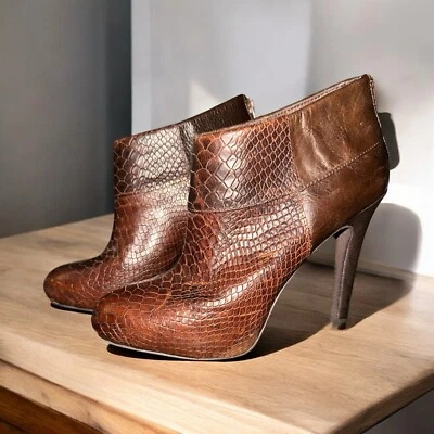 Women's Jessica Simpson Brown Booties Size 8.5 - Image 1 of 4
